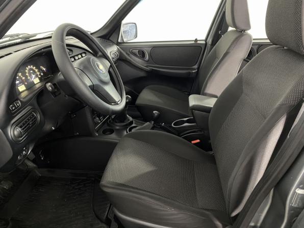 Chevrolet Niva I Рестайлинг с пробегом 2017 года, цена 684 000 рублей, 127859 км, внедорожник, Автокод Объявления