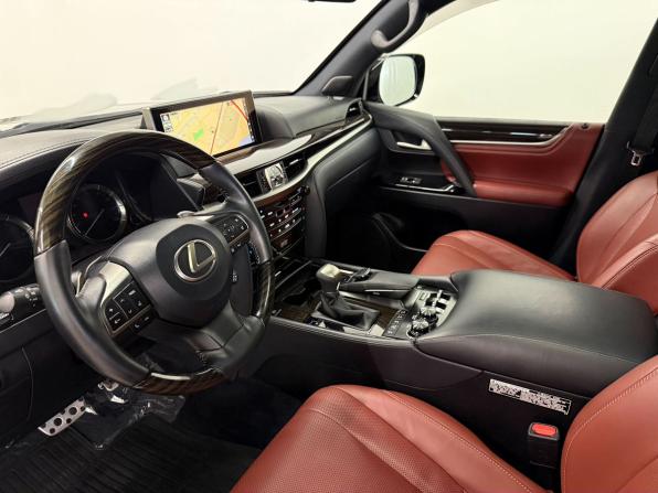 Lexus LX III Рестайлинг 2 с пробегом 2018 года, цена 9 590 000 рублей, 90019 км, внедорожник, Автокод Объявления