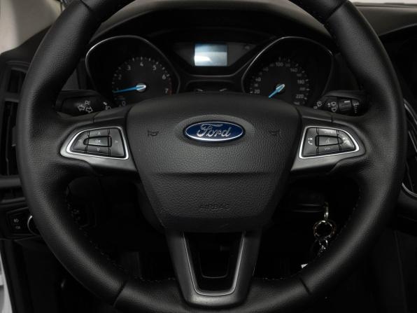 Ford Focus III Рестайлинг с пробегом 2016 года, цена 1 035 000 рублей, 159000 км, седан, Автокод Объявления