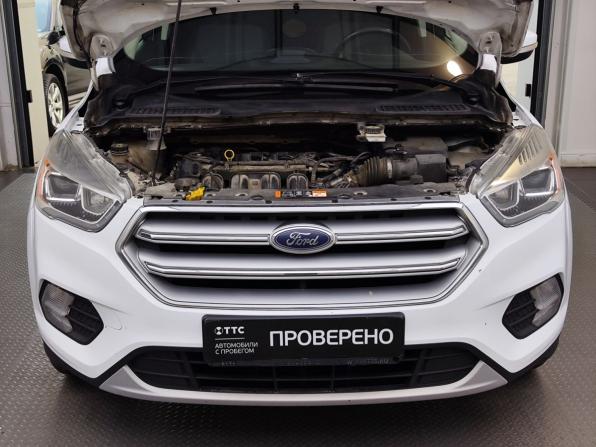 Ford Kuga II Рестайлинг с пробегом 2017 года, цена 1 520 000 рублей, 175000 км, внедорожник, Автокод Объявления