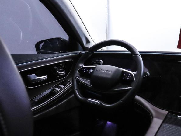 Exeed VX I с пробегом 2023 года, цена 3 199 000 рублей, 38470 км, внедорожник, Автокод Объявления