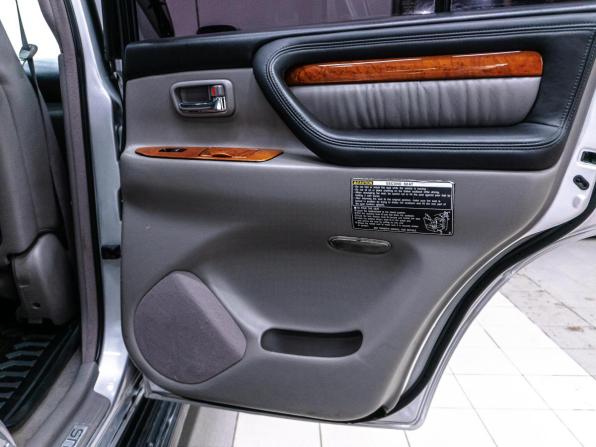 Lexus LX II Рестайлинг с пробегом 2007 года, цена 2 500 000 рублей, 299849 км, внедорожник, Автокод Объявления