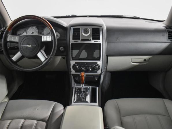 Chrysler 300C I с пробегом 2006 года, цена 670 000 рублей, 250958 км, седан, Автокод Объявления