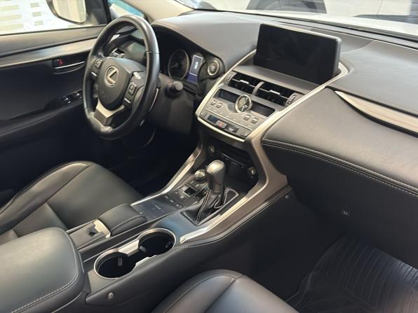 Lexus NX I Рестайлинг с пробегом 2019 года, цена 3 800 000 рублей, 74223 км, внедорожник, Автокод Объявления