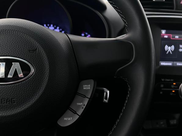 Kia Soul II Рестайлинг с пробегом 2017 года, цена 1 650 000 рублей, 117532 км, хэтчбек, Автокод Объявления