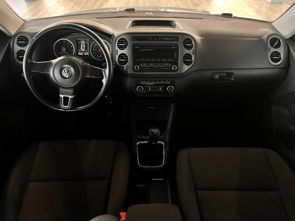 Volkswagen Tiguan I Рестайлинг с пробегом 2012 года, цена 995 000 рублей, 244902 км, внедорожник, Автокод Объявления