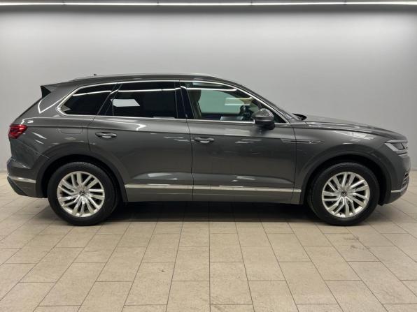 Volkswagen Touareg III с пробегом 2021 года, цена 6 414 000 рублей, 97326 км, внедорожник, Автокод Объявления
