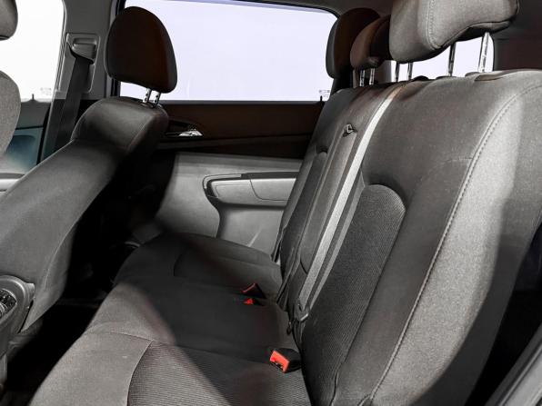 Chevrolet Orlando I с пробегом 2011 года, цена 610 000 рублей, 190125 км, компактвэн, Автокод Объявления
