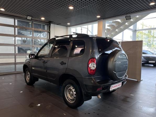 Chevrolet Niva I Рестайлинг с пробегом 2011 года, цена 500 000 рублей, 138792 км, внедорожник, Автокод Объявления