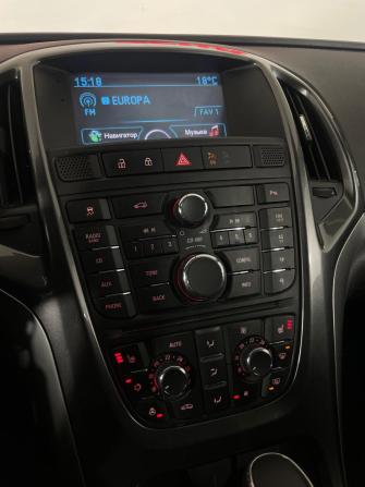 Opel Astra J Рестайлинг с пробегом 2012 года, цена 899 000 рублей, 132075 км, седан, Автокод Объявления