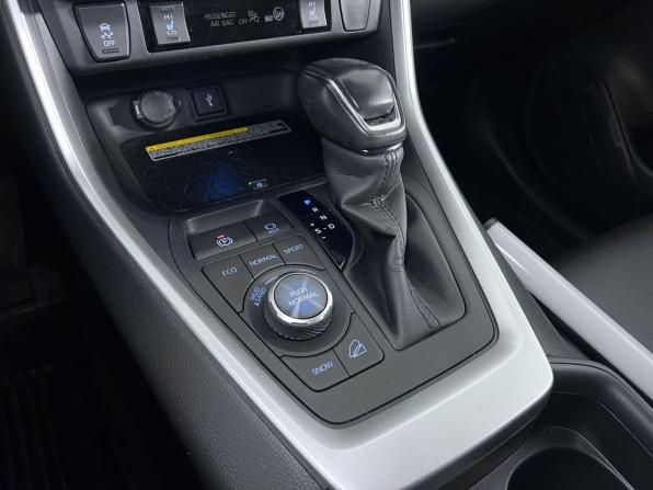 Toyota RAV4 V (XA50) с пробегом 2021 года, цена 3 690 000 рублей, 81400 км, внедорожник, Автокод Объявления
