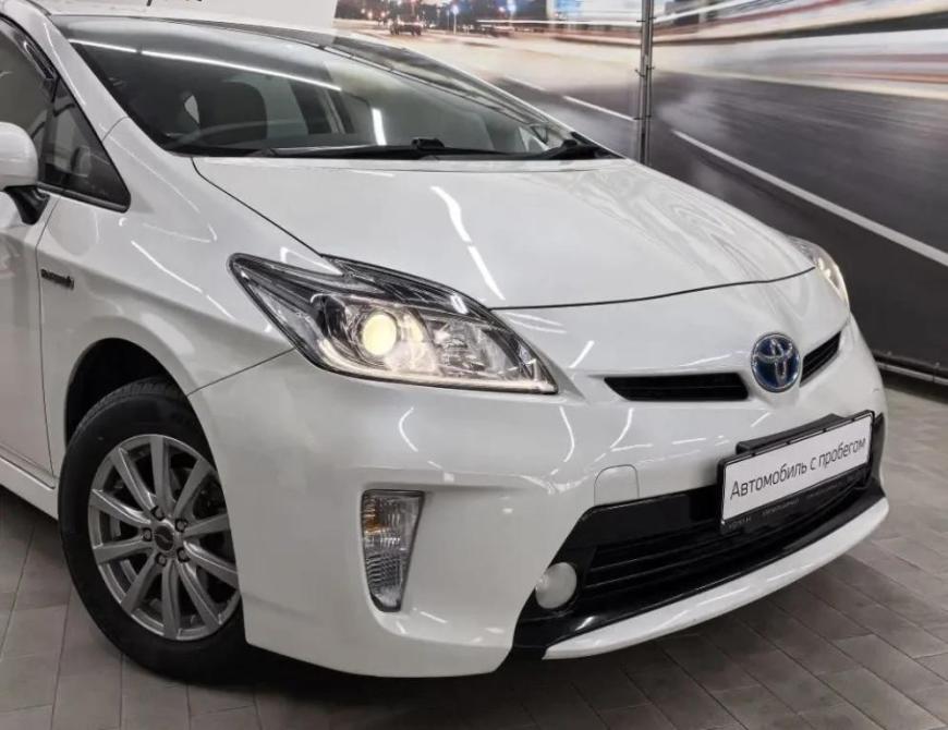 Toyota Prius III Рестайлинг (XW30) Барнаул  - изображение 14