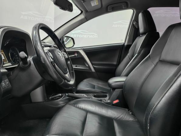 Toyota RAV4 IV (XA40) Рестайлинг с пробегом 2017 года, цена 2 500 000 рублей, 194000 км, внедорожник, Автокод Объявления