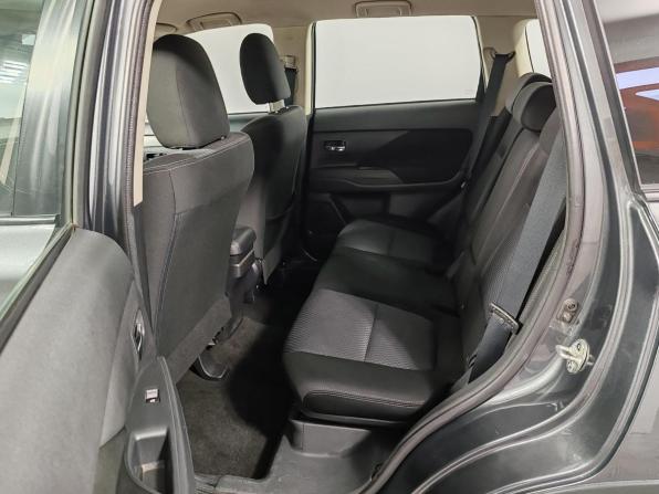 Mitsubishi Outlander III Рестайлинг 3 с пробегом 2018 года, цена 1 419 000 рублей, 310235 км, внедорожник, Автокод Объявления