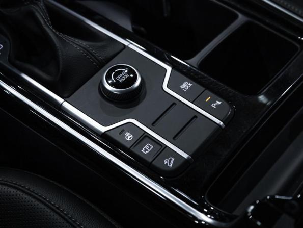 Kia Sorento IV с пробегом 2022 года, цена 3 949 700 рублей, 46000 км, внедорожник, Автокод Объявления