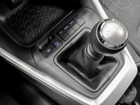 Toyota RAV4 V (XA50) с пробегом 2020 года, цена 2 800 000 рублей, 64300 км, внедорожник, Автокод Объявления