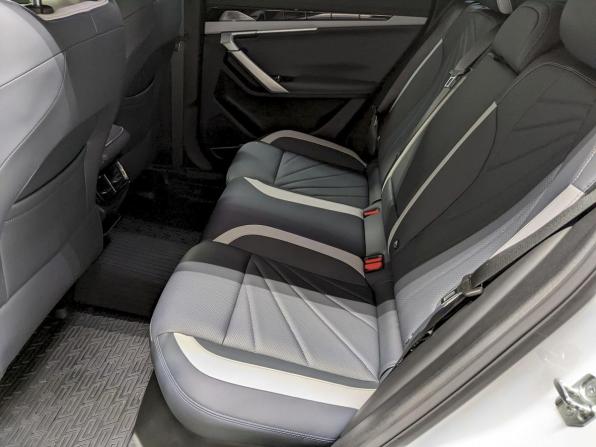 Geely Atlas II с пробегом 2024 года, цена 2 890 000 рублей, 31798 км, внедорожник, Автокод Объявления