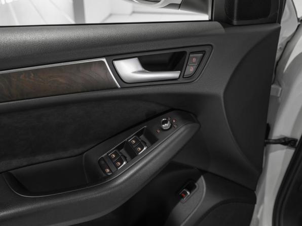 Audi Q5 I (8R) Рестайлинг с пробегом 2014 года, цена 2 190 000 рублей, 136461 км, внедорожник, Автокод Объявления