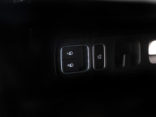 Li Auto (Lixiang) L7 I Рестайлинг с пробегом 2024 года, цена 7 500 000 рублей, 9547 км, внедорожник, Автокод Объявления