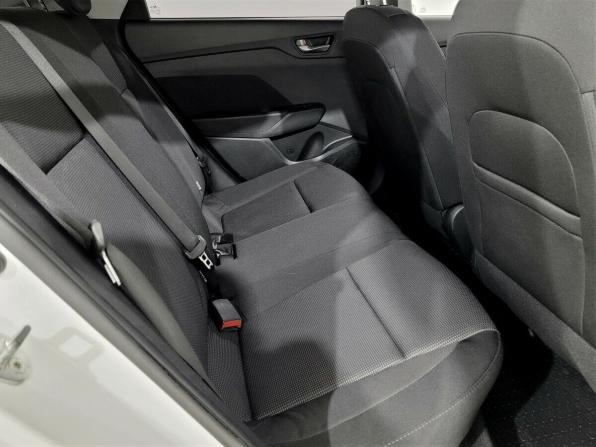 Hyundai Solaris II с пробегом 2019 года, цена 1 295 000 рублей, 95481 км, седан, Автокод Объявления