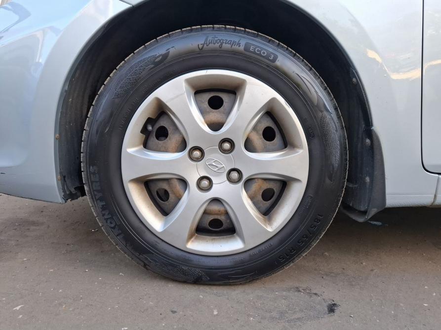 Hyundai Solaris I Москва  - изображение 9