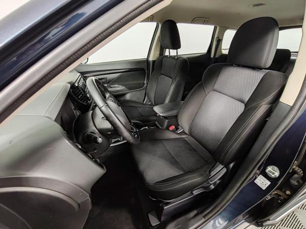 Mitsubishi Outlander III Рестайлинг 3 с пробегом 2019 года, цена 1 900 000 рублей, 96663 км, внедорожник, Автокод Объявления