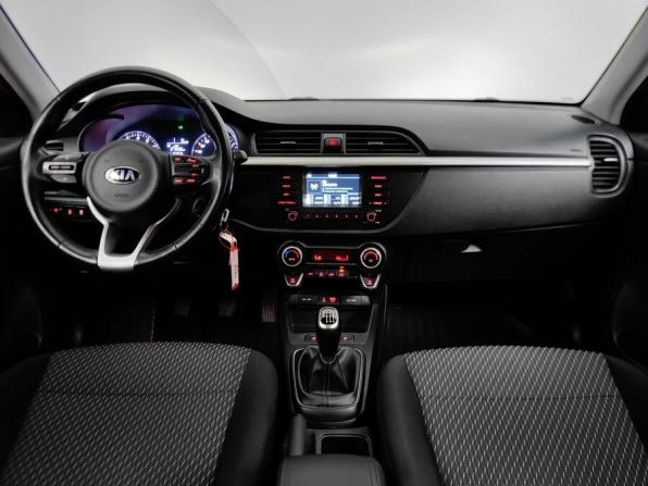 Kia Rio IV с пробегом 2018 года, цена 1 017 000 рублей, 183000 км, седан, Автокод Объявления