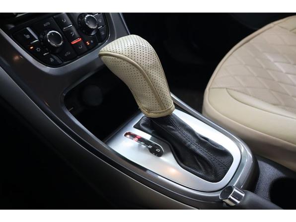 Opel Astra J Рестайлинг с пробегом 2013 года, цена 690 000 рублей, 165679 км, седан, Автокод Объявления