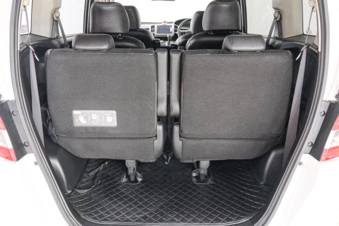 Honda Freed I Рестайлинг 2 с пробегом 2015 года, цена 1 189 000 рублей, 187507 км, компактвэн, Автокод Объявления