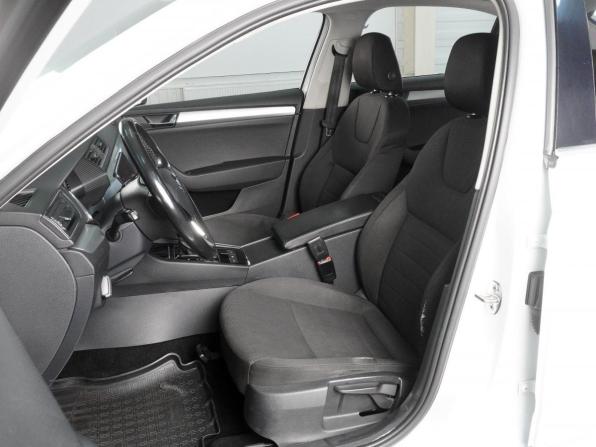 Skoda Superb III с пробегом 2019 года, цена 1 509 000 рублей, 247094 км, лифтбек, Автокод Объявления