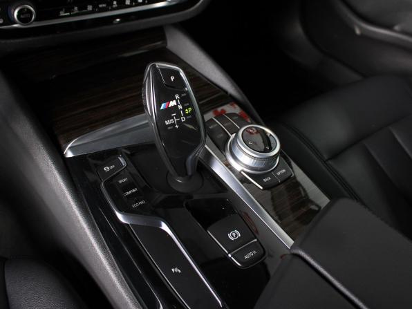BMW 5 серии VII (G30/G31/G38) с пробегом 2017 года, цена 3 050 000 рублей, 89845 км, седан, Автокод Объявления