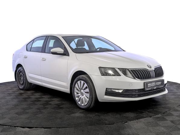 Skoda Octavia III (A7) Рестайлинг с пробегом 2020 года, цена 1 765 000 рублей, 117592 км, лифтбек, Автокод Объявления