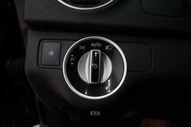Mercedes-Benz C-Класс III (W204) Рестайлинг с пробегом 2012 года, цена 1 600 000 рублей, 226653 км, седан, Автокод Объявления