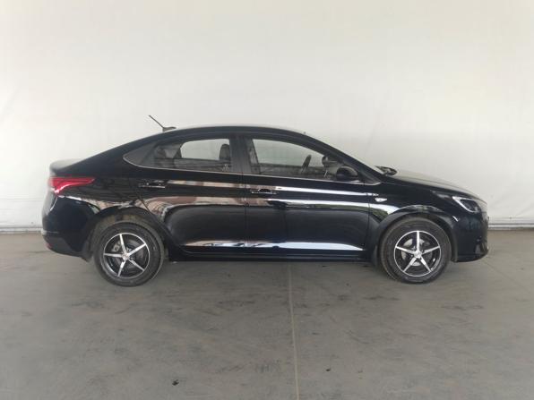 Hyundai Solaris II Рестайлинг с пробегом 2021 года, цена 1 830 000 рублей, 20000 км, седан, Автокод Объявления