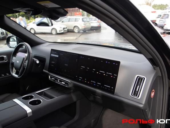 Li Auto (Lixiang) L9 I с пробегом 2023 года, цена 5 883 000 рублей, 39515 км, внедорожник, Автокод Объявления