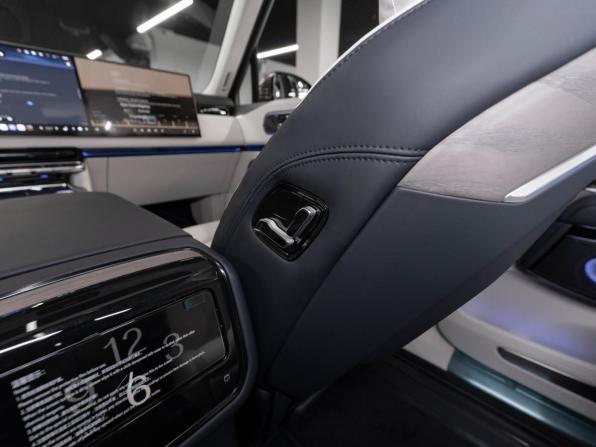Zeekr 9X с пробегом 2025 года, цена 10 300 000 рублей, 5 км, внедорожник, Автокод Объявления