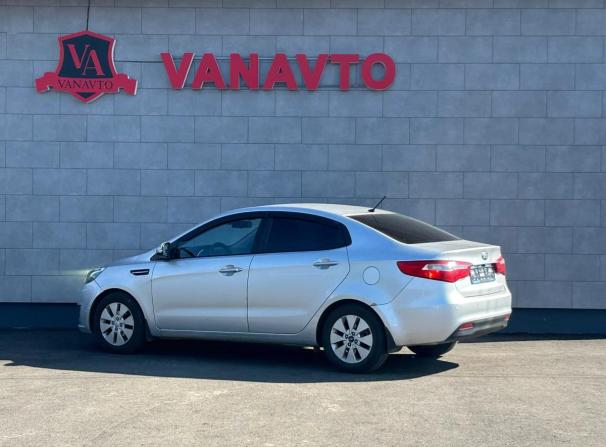 Kia Rio III с пробегом 2013 года, цена 680 000 рублей, 304341 км, седан, Автокод Объявления