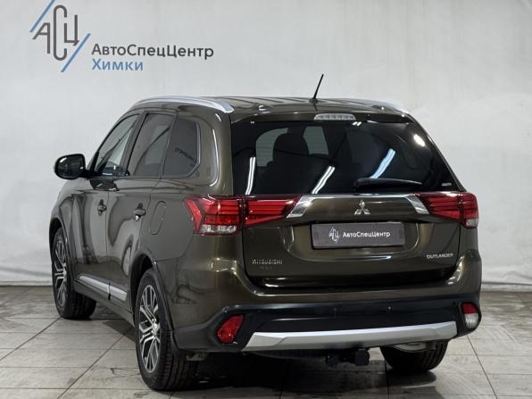 Mitsubishi Outlander III Рестайлинг 2 с пробегом 2015 года, цена 1 999 800 рублей, 120000 км, внедорожник, Автокод Объявления