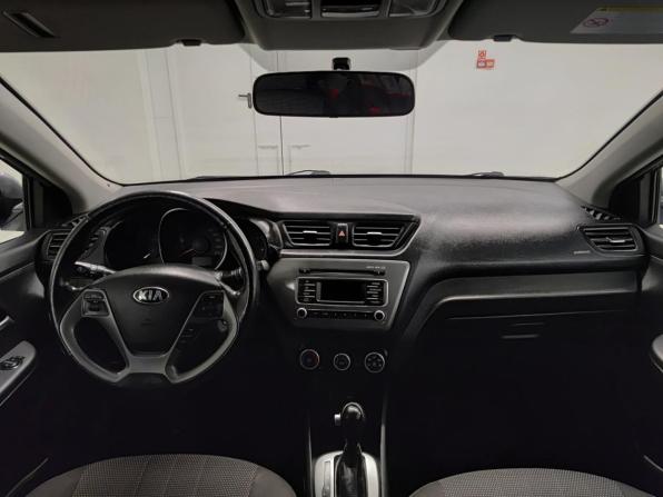 Kia Rio III Рестайлинг с пробегом 2016 года, цена 1 195 000 рублей, 93873 км, хэтчбек, Автокод Объявления
