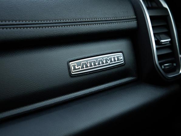 Ram 1500 V с пробегом 2023 года, цена 7 799 000 рублей, 46760 км, offers.body_type.unknown, Автокод Объявления