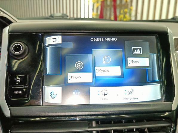 Peugeot 208 I с пробегом 2013 года, цена 520 000 рублей, 217545 км, хэтчбек, Автокод Объявления