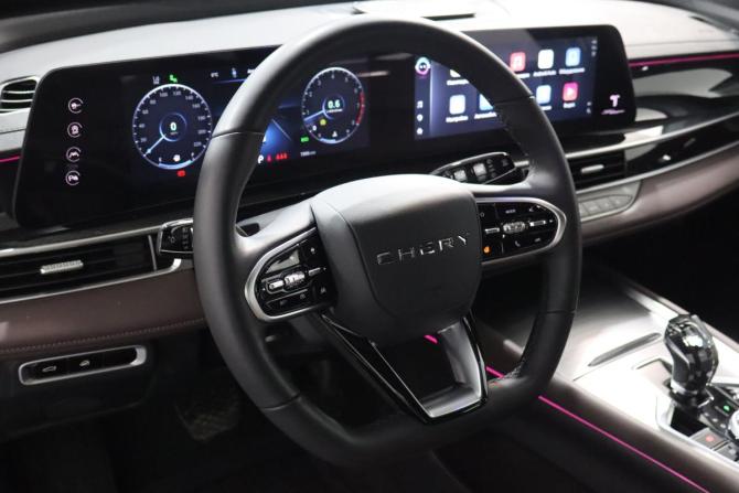 Chery Tiggo 7L с пробегом 2024 года, цена 2 339 000 рублей, 1000 км, внедорожник, Автокод Объявления