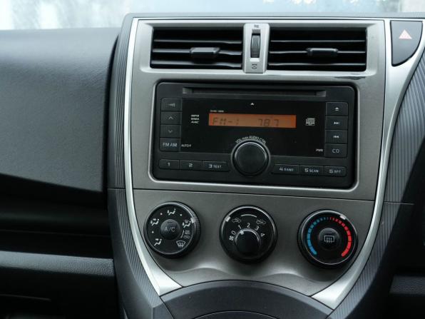 Toyota Ractis II с пробегом 2013 года, цена 850 000 рублей, 144378 км, хэтчбек, Автокод Объявления