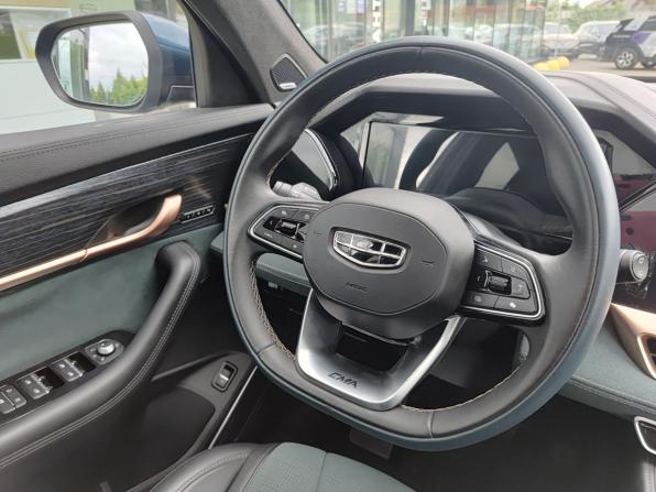 Geely Monjaro I с пробегом 2024 года, цена 3 536 000 рублей, 37948 км, внедорожник, Автокод Объявления