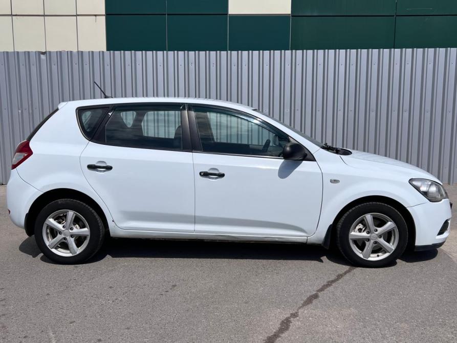 Kia Ceed I Рестайлинг Ростов-на-Дону  - изображение 4