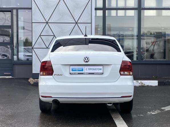 Volkswagen Polo V Рестайлинг с пробегом 2017 года, цена 1 019 000 рублей, 143944 км, седан, Автокод Объявления