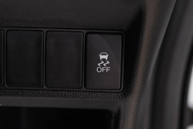 Honda Stepwgn V с пробегом 2015 года, цена 1 969 000 рублей, 131800 км, минивэн, Автокод Объявления