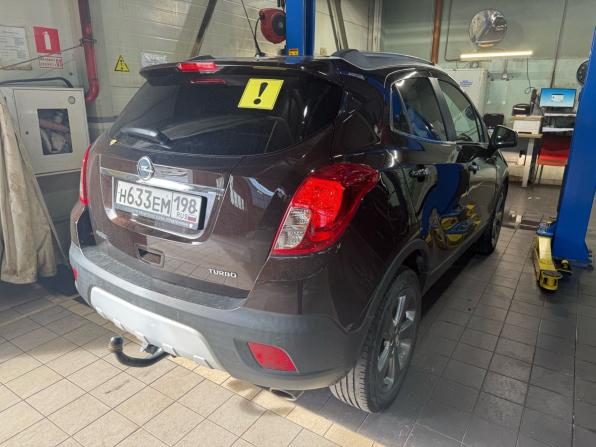 Opel Mokka I с пробегом 2014 года, цена 1 149 000 рублей, 89404 км, внедорожник, Автокод Объявления