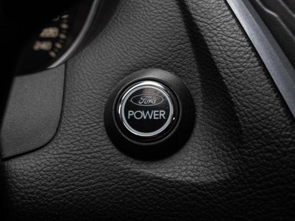 Ford Focus III с пробегом 2013 года, цена 755 000 рублей, 254325 км, хэтчбек, Автокод Объявления