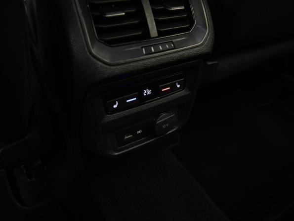 Volkswagen Tiguan II с пробегом 2019 года, цена 2 699 000 рублей, 124816 км, внедорожник, Автокод Объявления